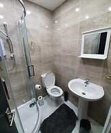 3 Bedrooms Apartments Near Town Center