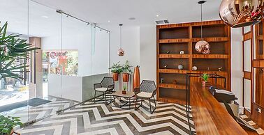 Condos with Oceanview Rooftop Pool