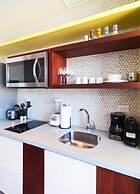 Condos with Oceanview Rooftop Pool