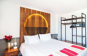 Condos with Oceanview Rooftop Pool