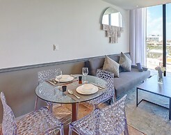 Condos with Oceanview Rooftop Pool