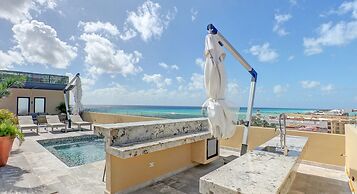 Condos with Oceanview Rooftop Pool