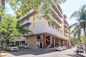 Condos with Oceanview Rooftop Pool