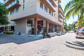 Condos with Oceanview Rooftop Pool