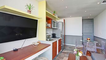 Condos with Oceanview Rooftop Pool