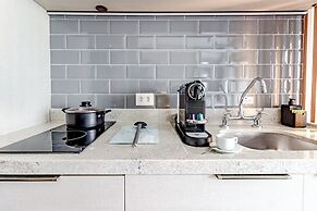 Charlie Window Moema