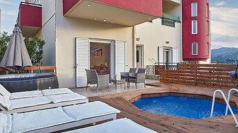 Middle Of Crete Apartment