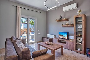 Middle Of Crete Apartment