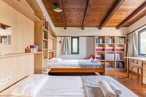 Villa Evakri With Private Swimming Pool BBQ