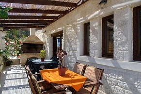 Stone and Wood Villa