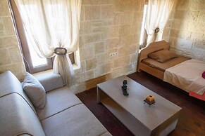 Stone and Wood Villa