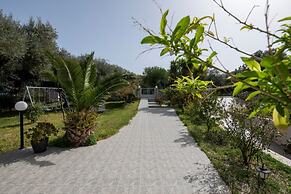 Green Hill Family Villa