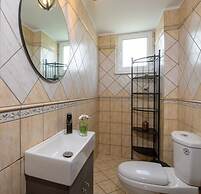 Green Hill Family Villa