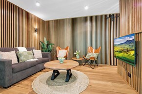 Bright on the River Mystic Apartment 2