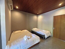 Waikiki Lagi Beach Homestay & restaurant