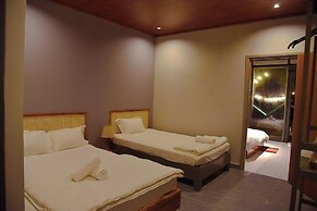 Waikiki Lagi Beach Homestay & restaurant