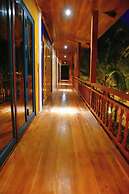 Waikiki Lagi Beach Homestay & restaurant