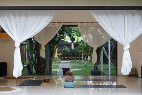 Tattva Uluwatu, Surf & Yoga