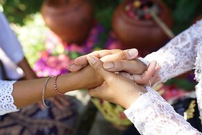 Tattva Uluwatu, Surf & Yoga