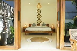 Tattva Uluwatu, Surf & Yoga