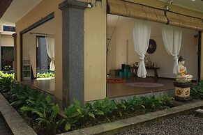 Tattva Uluwatu, Surf & Yoga