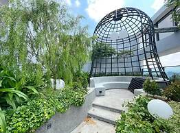 Trion Suites KL By DSM