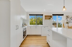 Ocean Views by Orient