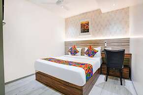 Glitz Hotels DR Residency