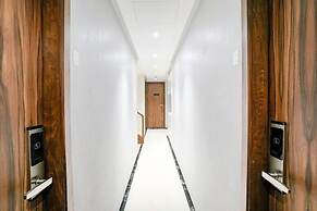 Glitz Hotels DR Residency