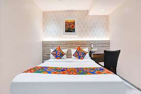 Glitz Hotels DR Residency
