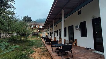 Mimosa Inn Nong Khiaw