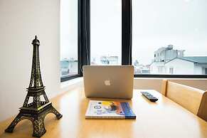 Wendy apartment 39LL