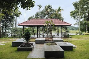 Sterling Lontano Waterfront Wayanad