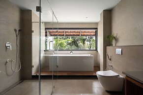 Sterling Lontano Waterfront Wayanad