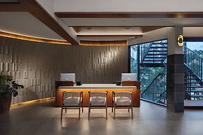 Sterling Lontano Waterfront Wayanad