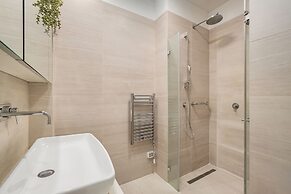 Chic Bright Urban Escape by Sea N' Rent