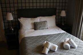 Norfolk Arms Hotel