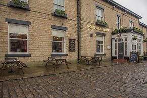 Norfolk Arms Hotel