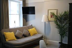 Norfolk Arms Hotel