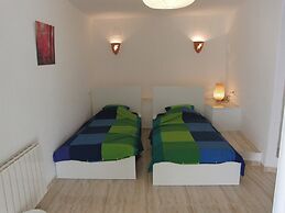 Luxury 5 Bed Mountain Views Heated Pool Games Room