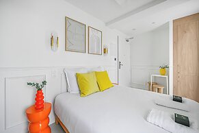 JIJI Suites