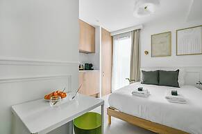 JIJI Suites
