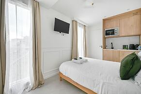 JIJI Suites