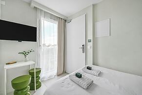 JIJI Suites