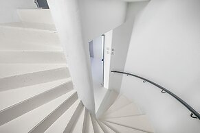 JIJI Suites
