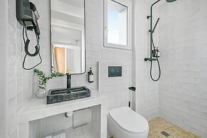 JIJI Suites