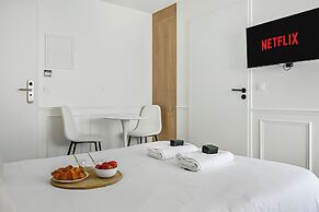 JIJI Suites