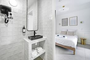 JIJI Suites