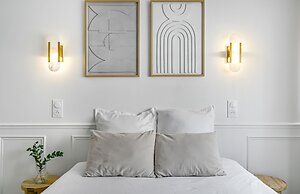 JIJI Suites
