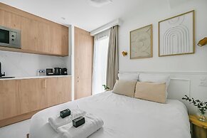 JIJI Suites